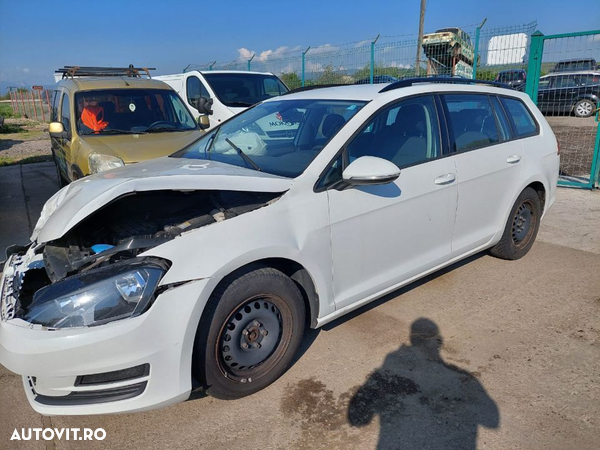 Dezmembram Volkswagen Golf 7, an 2014, 1.6 TDI cod CLH, 105 cp - 4