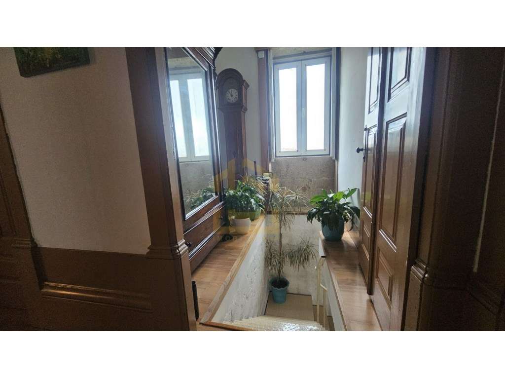 Moradia Rústica em Pedra T4 com Terreno - Póvoa de Varzim-9