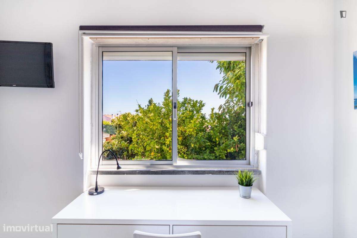 Quarto - localizado em Carcavelos Lisbon - Grande imagem: 4/8
