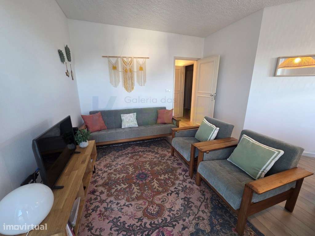 Apartamento T5 Mobilado | Leiria | Marinha Grande | SÃO PEDRO DE MÔEL. - Grande imagem: 3/31