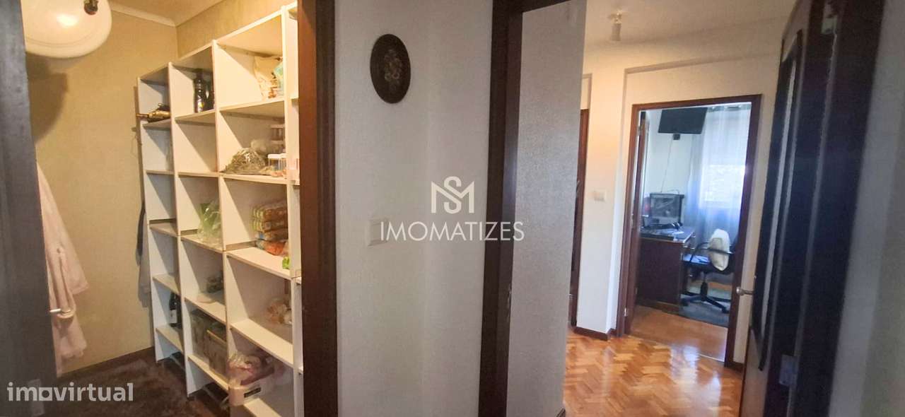 Moradia Bifamiliar T3+T3 em Nogueira da Maia-14