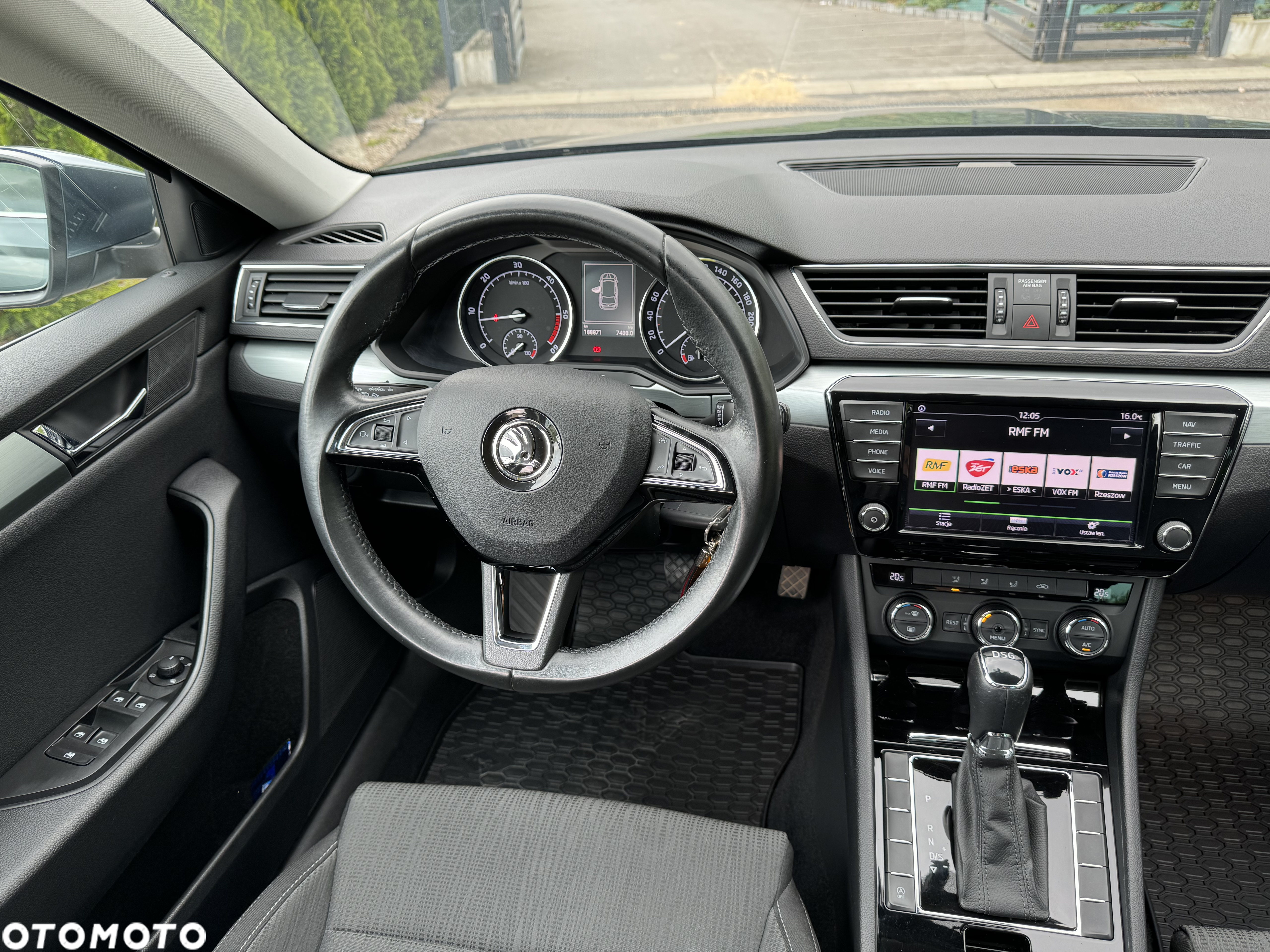 Skoda Superb 1.6 TDI Active DSG - 36