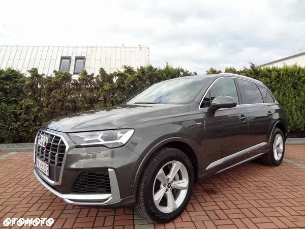 Audi Q7 - 1