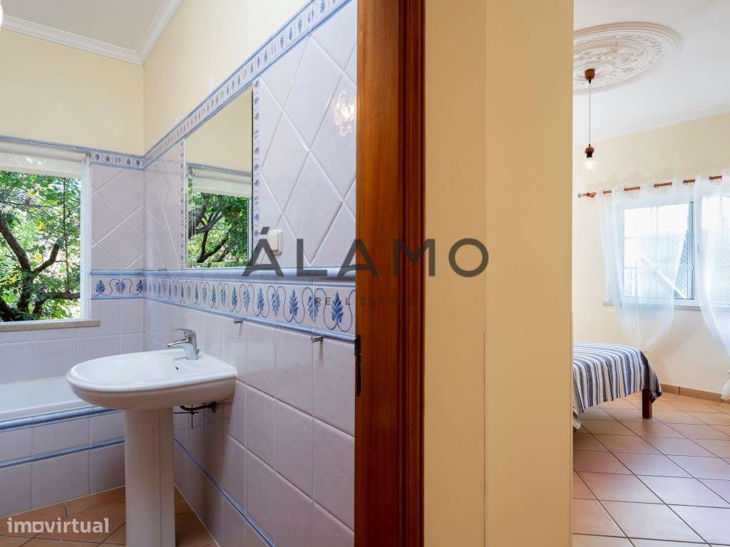 Charmosa Moradia Tradicional em Vale Formoso-26