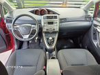 Toyota Verso 1.8 2010 7os - 24