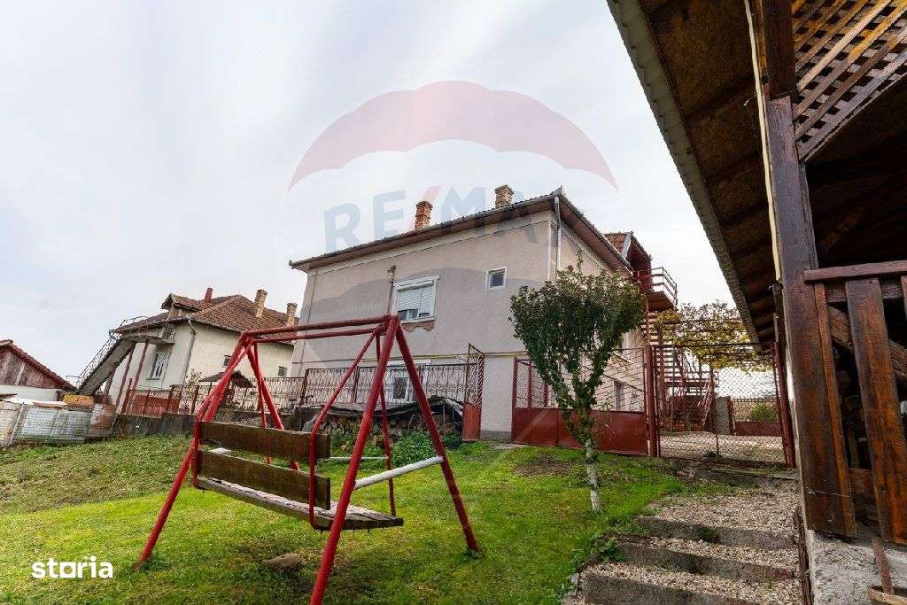 Casă / Vilă de vânzare in Cristur jud.Hunedoara - Imagine principală: 1/20