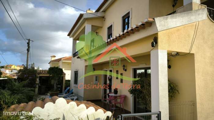 Moradia T5 com Vista de Mar Deslumbrante em Baleia, Carvoeira-1