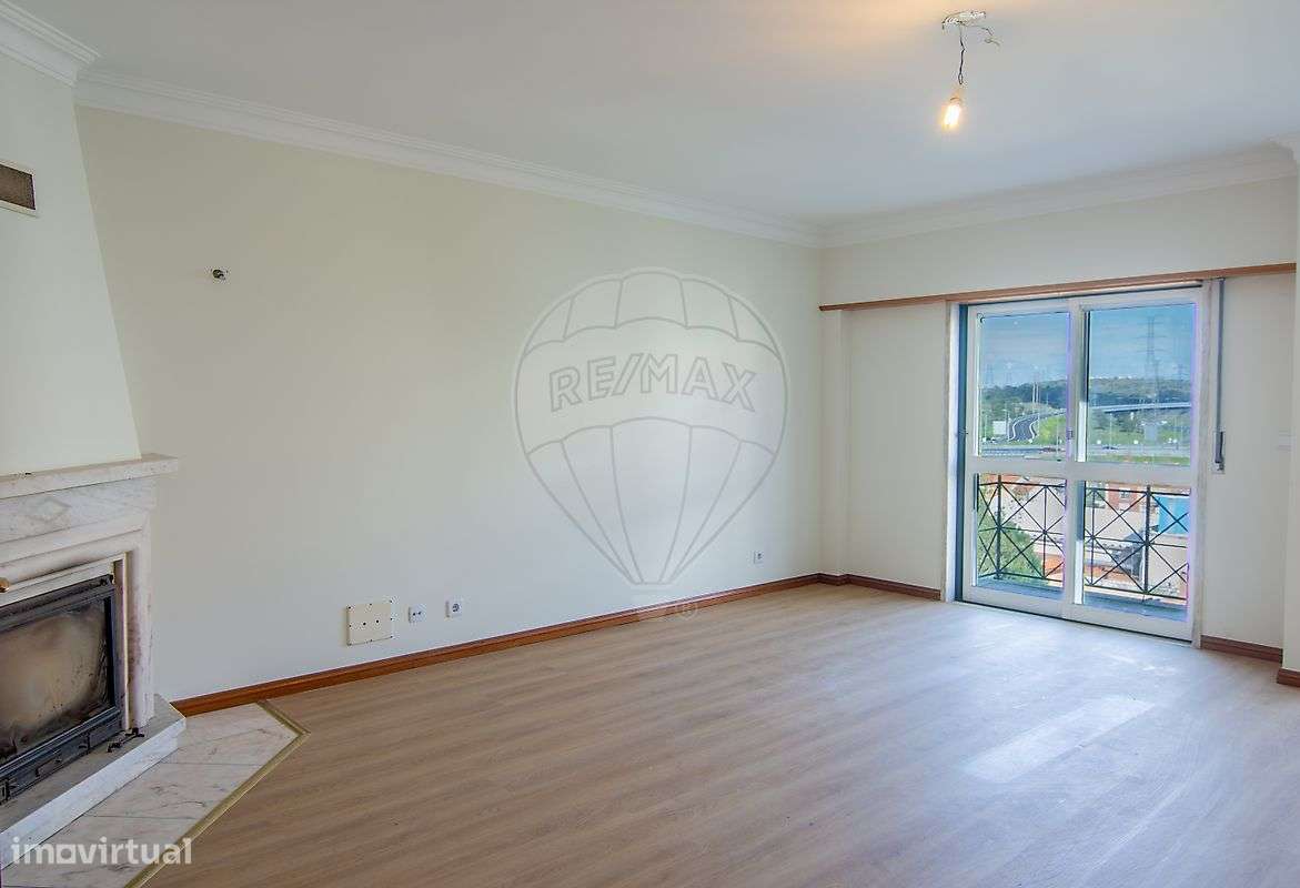 Apartamento T2 para arrendamento - Grande imagem: 2/13
