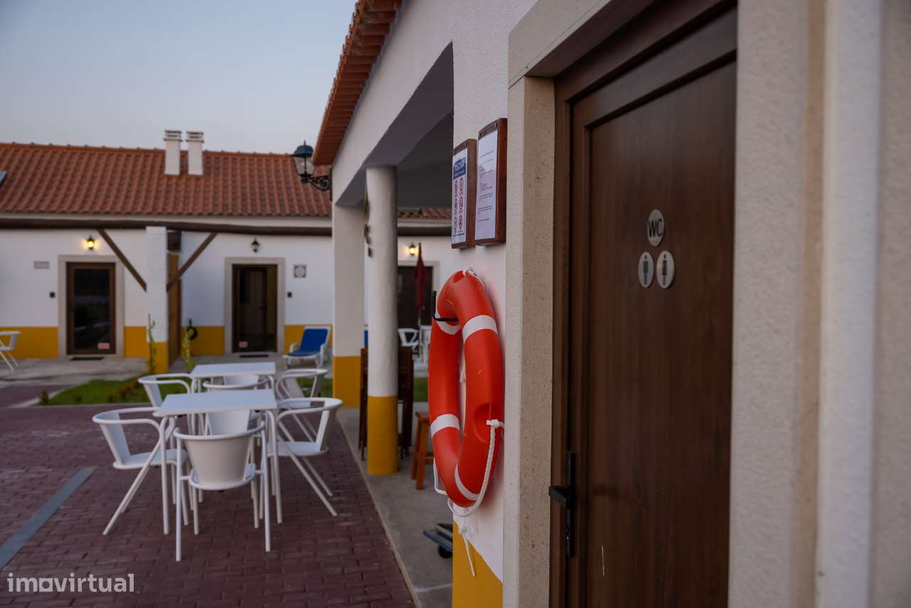 Moradia T-1  Casas do Sopé da Serra, piscina e estacionamento-22