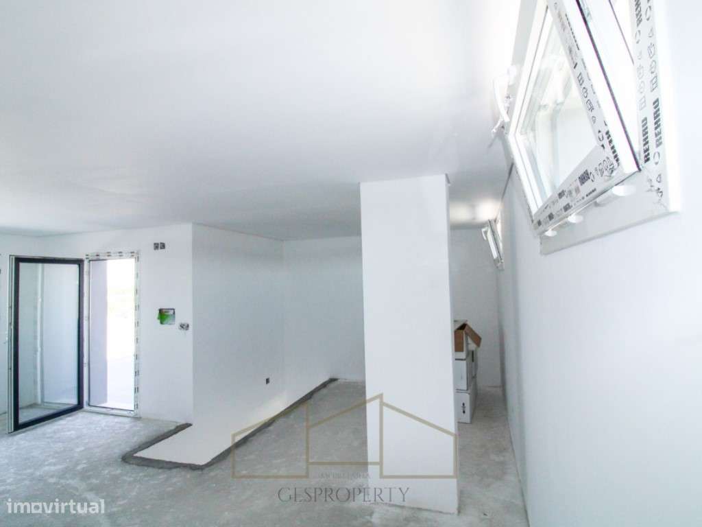 Apartamento T3 Duplex em Pinhal Novo-25