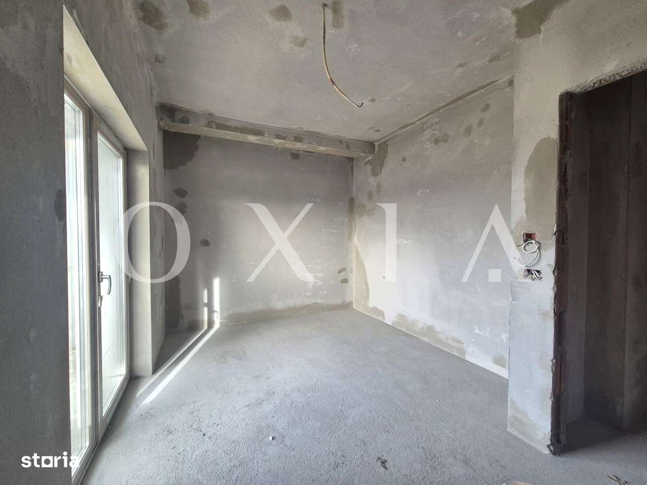 AX1187 Mosnita Noua, 1/2 Duplex Despartit Prin Camera Tehnica-7