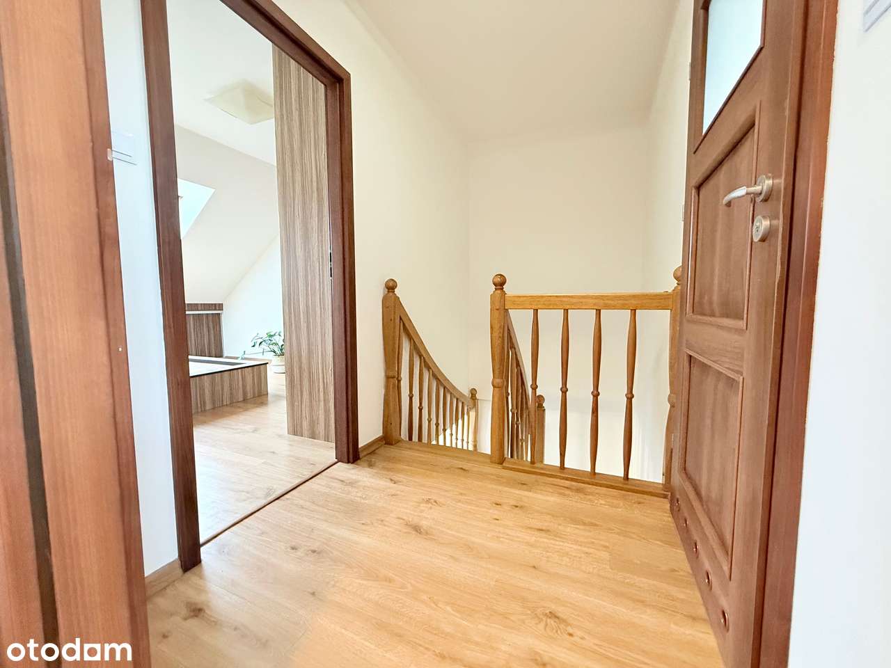 3 pok, dwupoziomowe, balkon, komórka lok, bez%-10