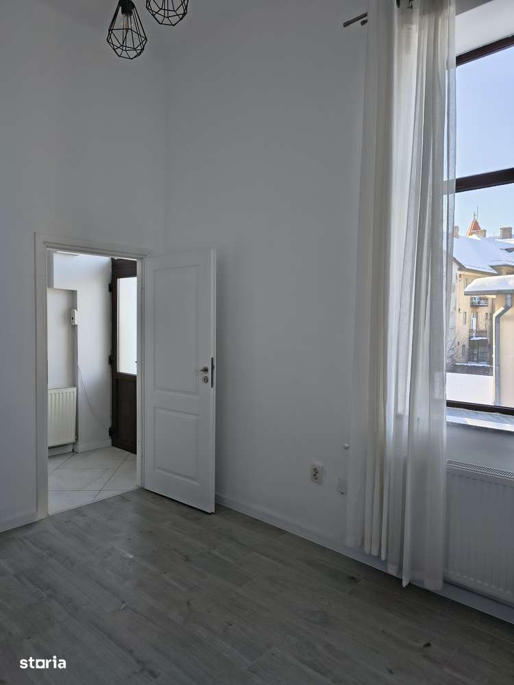 Apartament 3 camere ,67 mp zona Tribunal-2