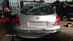 Toyota Corolla E11 Liftback 1.4 de 1999 para peças - 4