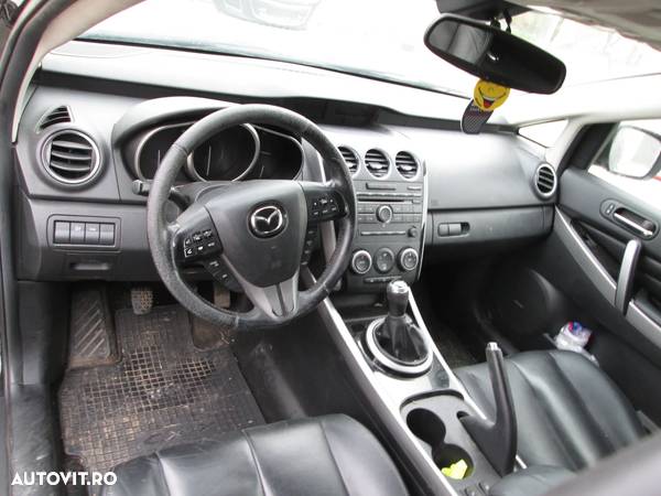 Dezmembrez Mazda CX7 2011 - 5