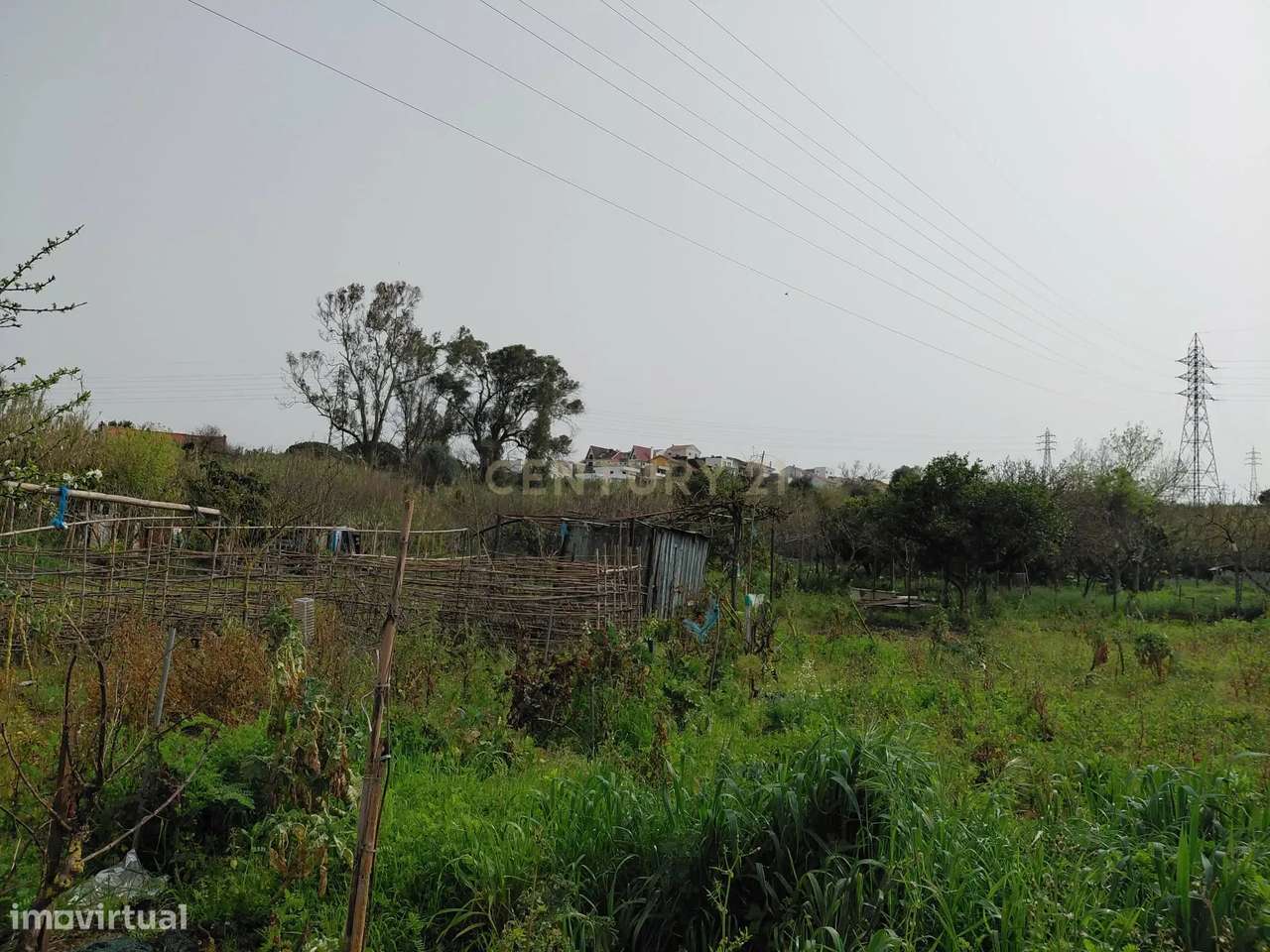 Terreno Rústico com 630m2 - Junto ao "Almada Fórum"-8