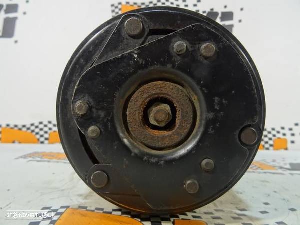 Compressor Do Ac / Ar Condicionado Renault Laguna Ii (Bg0/1_)  8200021 - 2