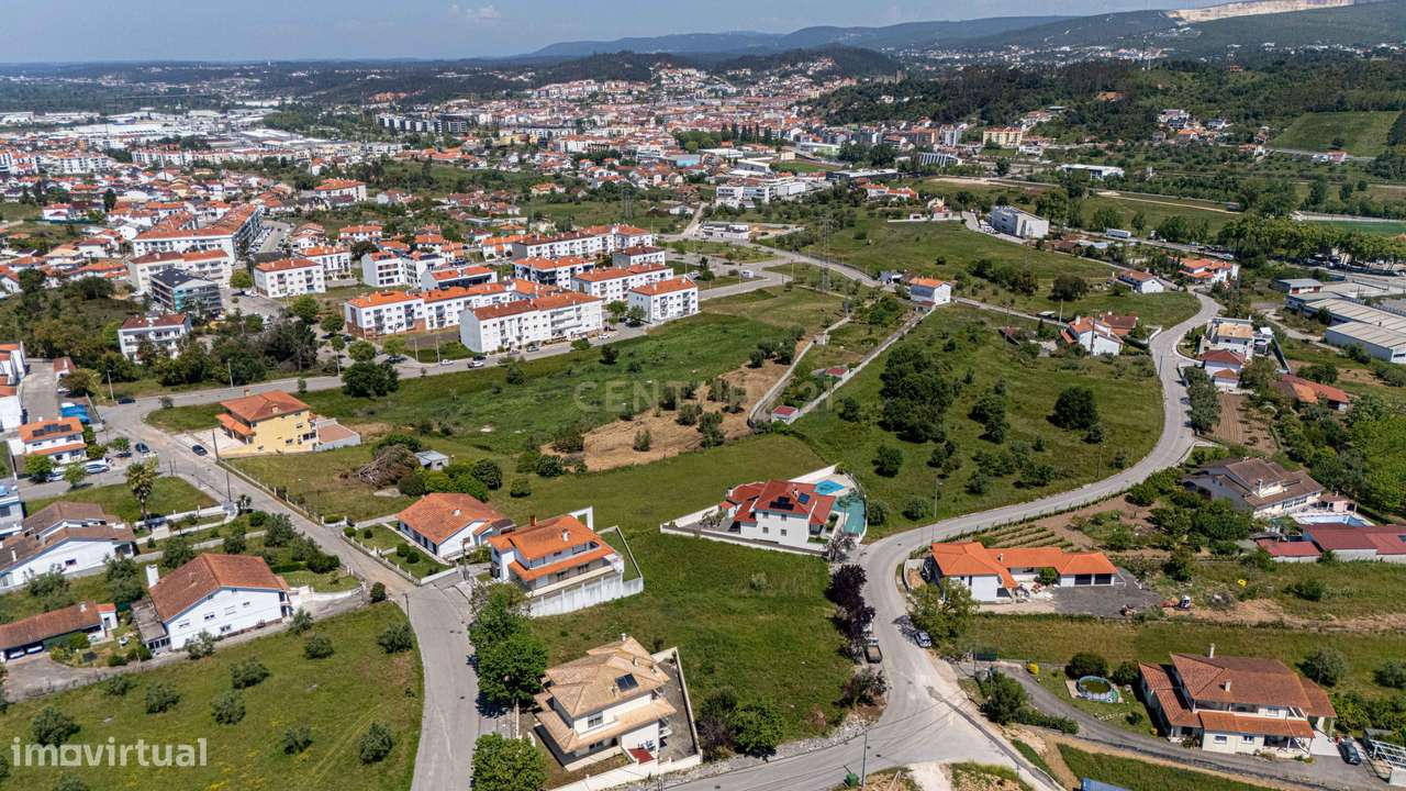 Terreno Urbano com 587 m² para Construção em Pombal – Zona em Crescime-11