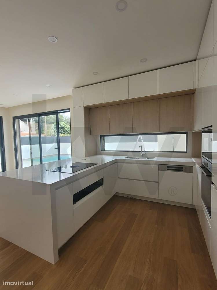 Moradia T4 - Grande imagem: 5/37