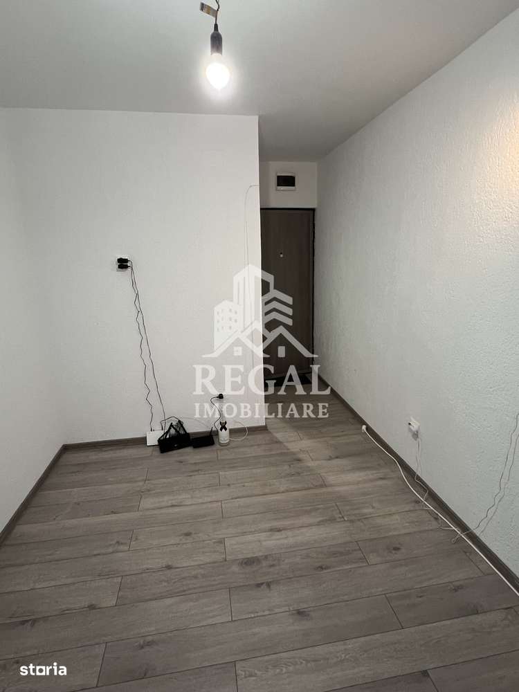 PRET NOU - Cameră de cămin cu baie proprie – Piața Obor etaj 3/4 - Imagine principală: 3/7