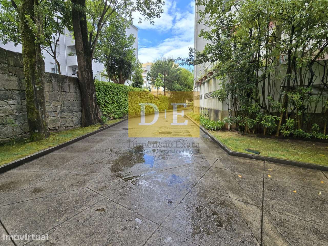 Apartamento T3 em Zona Nobre de Requesende em Ramalde-28