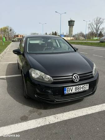 Volkswagen Golf - 2