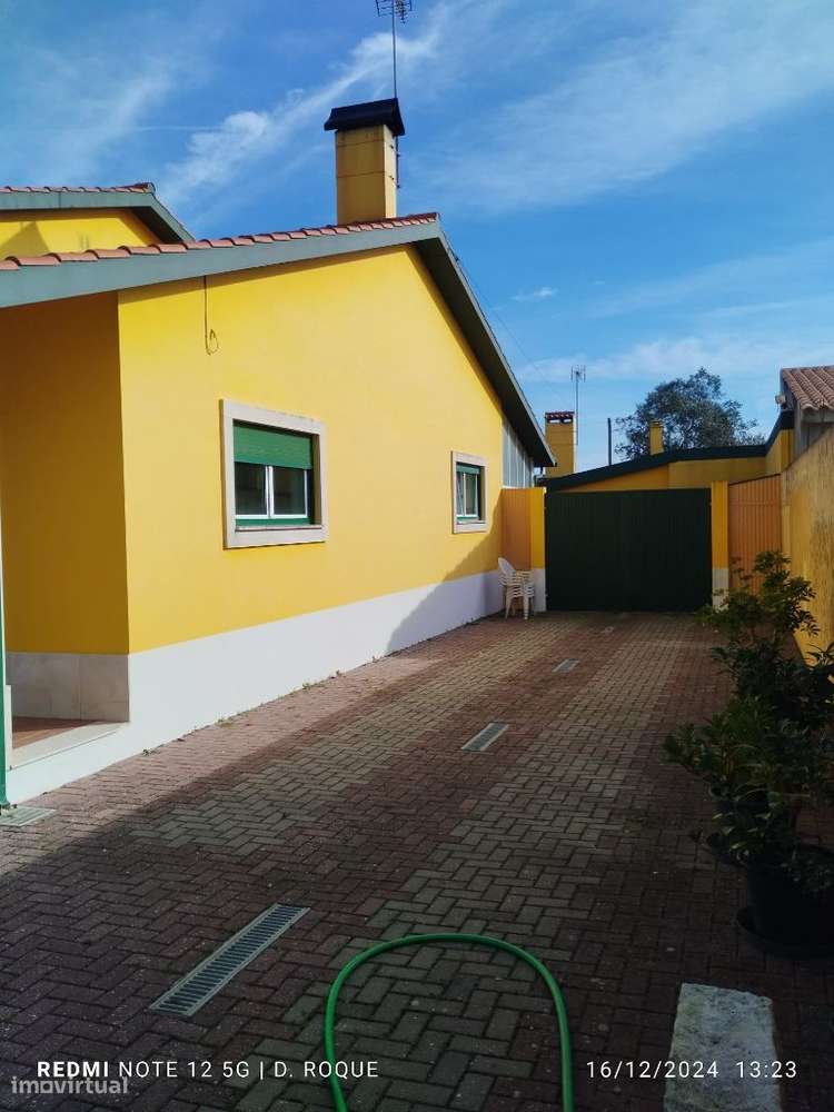 Moradia com 6 quartos, piscina e  Quinta envolvente em FEBRES-58