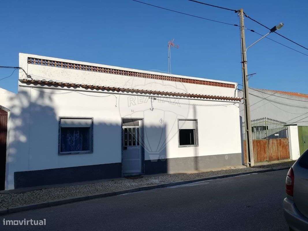 Moradia T5 para venda-0