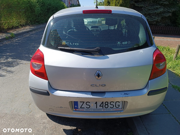 Renault Clio - 3