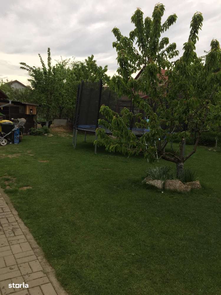 Casă modernă, complet utilată de vanzare - Imagine principală: 4/11