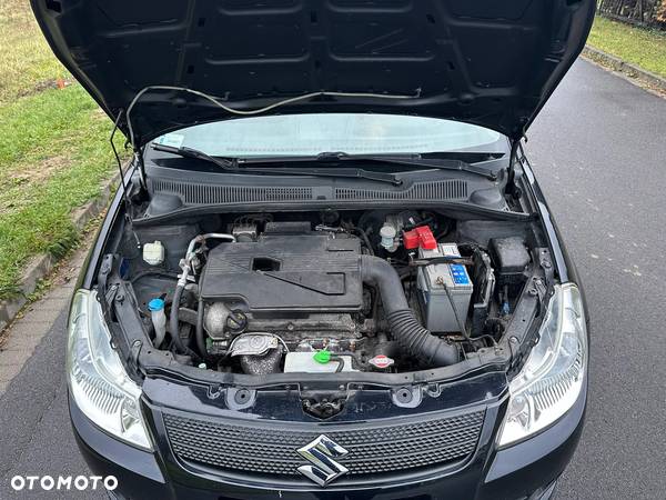 Suzuki SX4 1.6 GS / Premium - 11