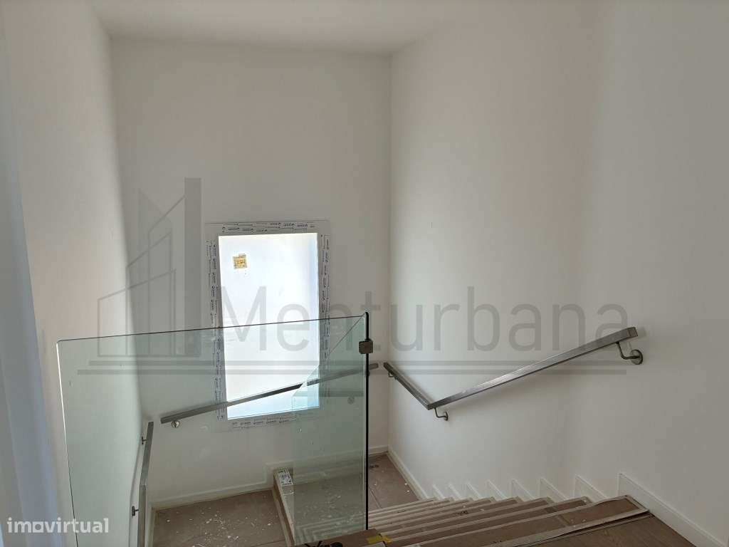 FANTÁSTICA MORADIA COM PISCINA EM MANIQUE - CASCAIS-29