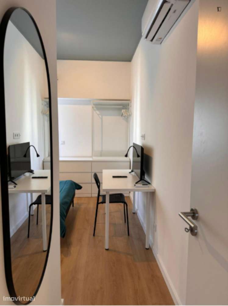 Quarto - localizado em Setubal - Grande imagem: 3/10