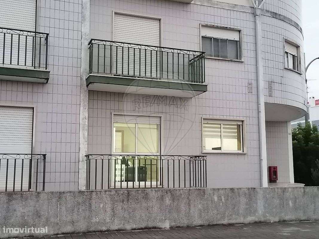 Apartamento T1 para arrendamento - Grande imagem: 5/17