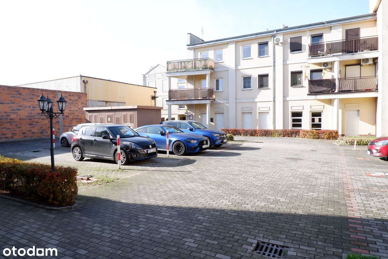 Przestronne mieszkanie z garażem i miejscem postojowym!!-18