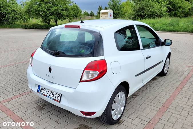 Renault CLIO - 3