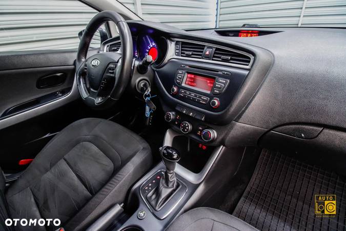 Kia Ceed Cee'd 1.6 GDI L DCT - 14