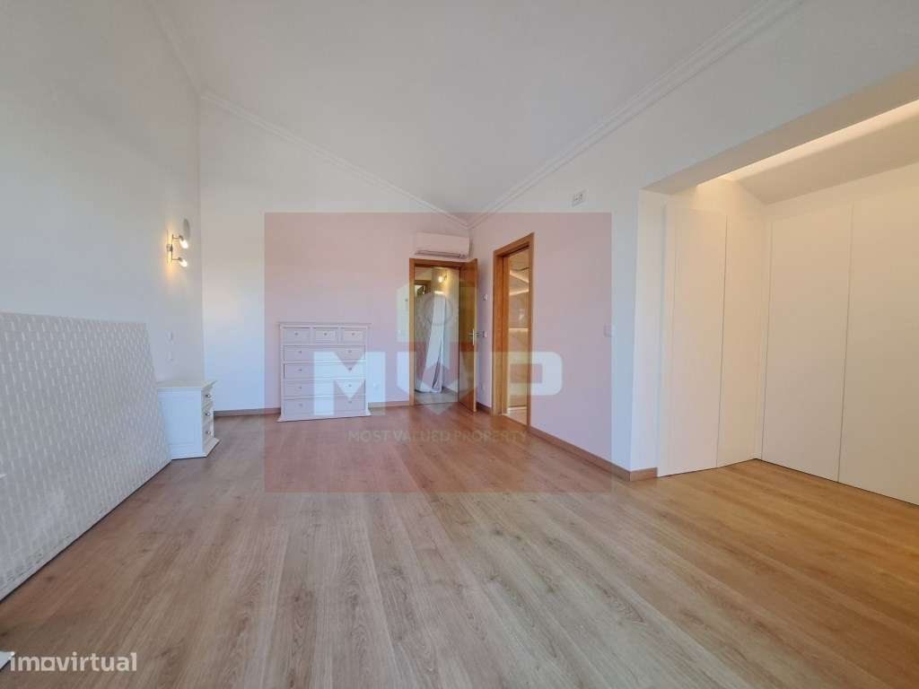 T3 na Guia com piscina comum e estacionamento-22