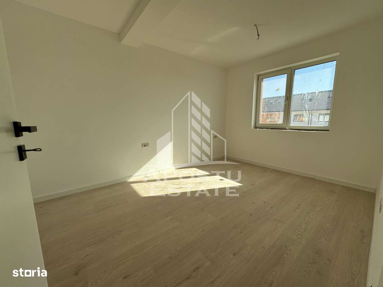 Penthouse cu scara interioara deosebita, 3 camere si 2 bai langa Lidl. - Imagine principală: 5/19