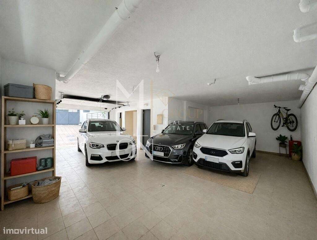 MORADIA T5 RENOVADA | GARAGEM 100 m2 | PRONTA A HABITAR – FEIJÓ-32