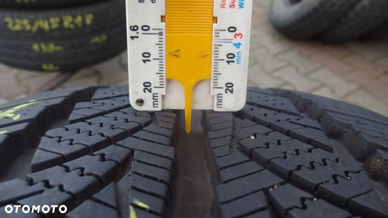 Opona zimowa 225/45R17 Sportiva Snow Win 2 94V - 3