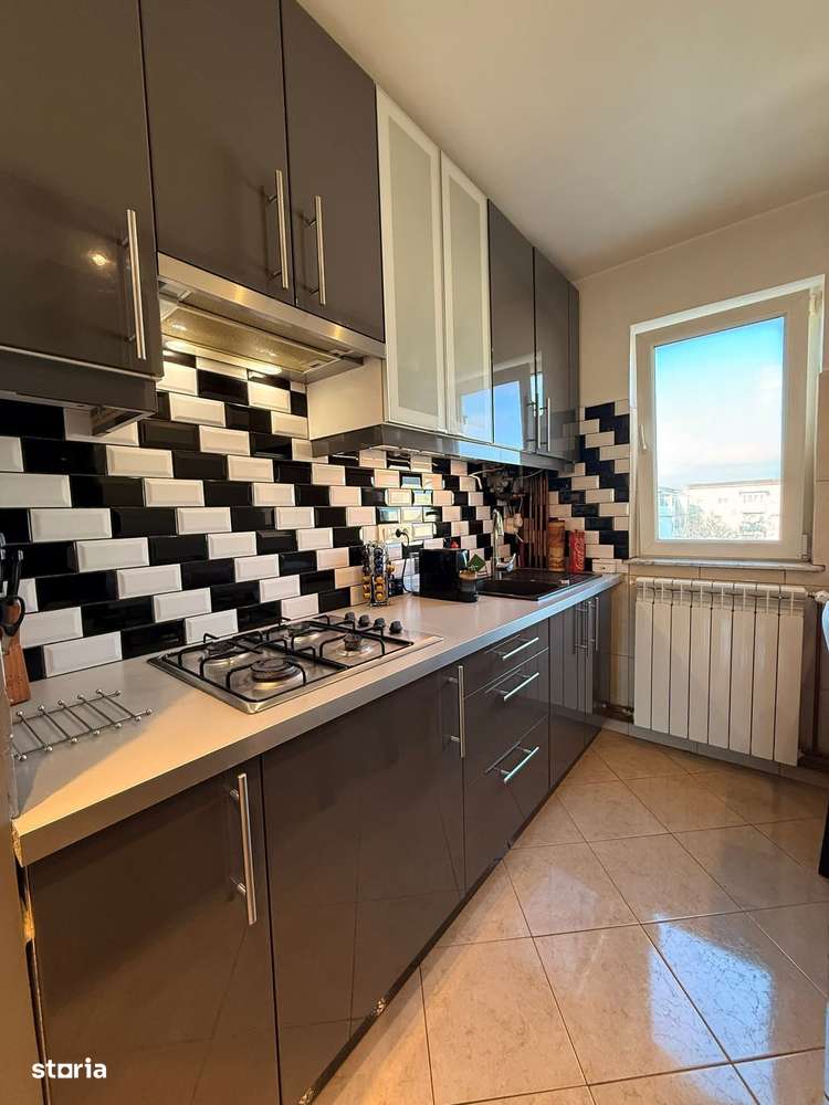 Apartament 2 camere în Craiovița Nouă, etajul 4/4,  centrală termică - Imagine principală: 5/13