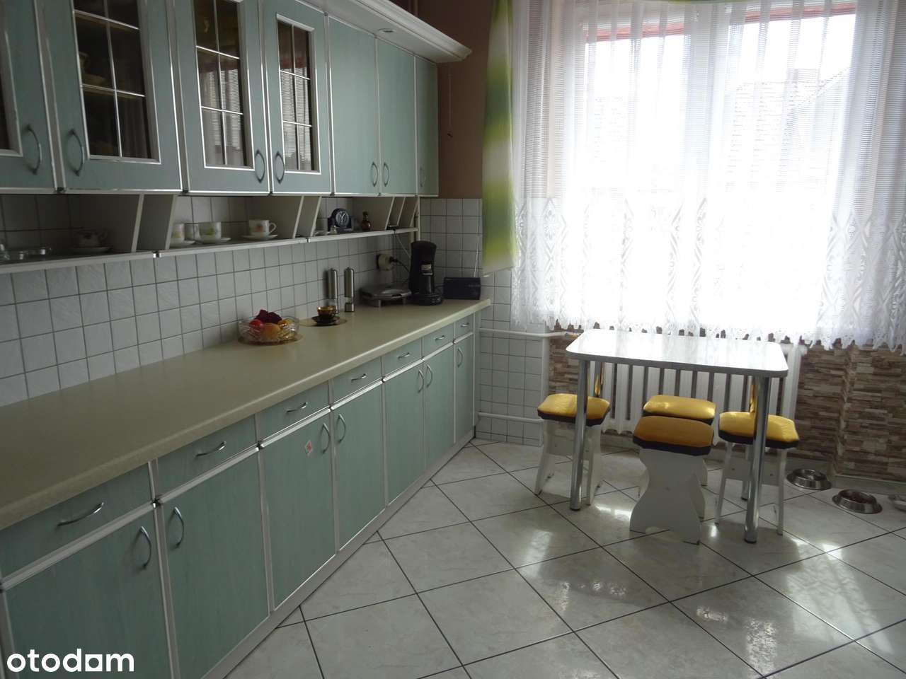 Zadbany dom z ładnie zagospodarowaną działką!-9