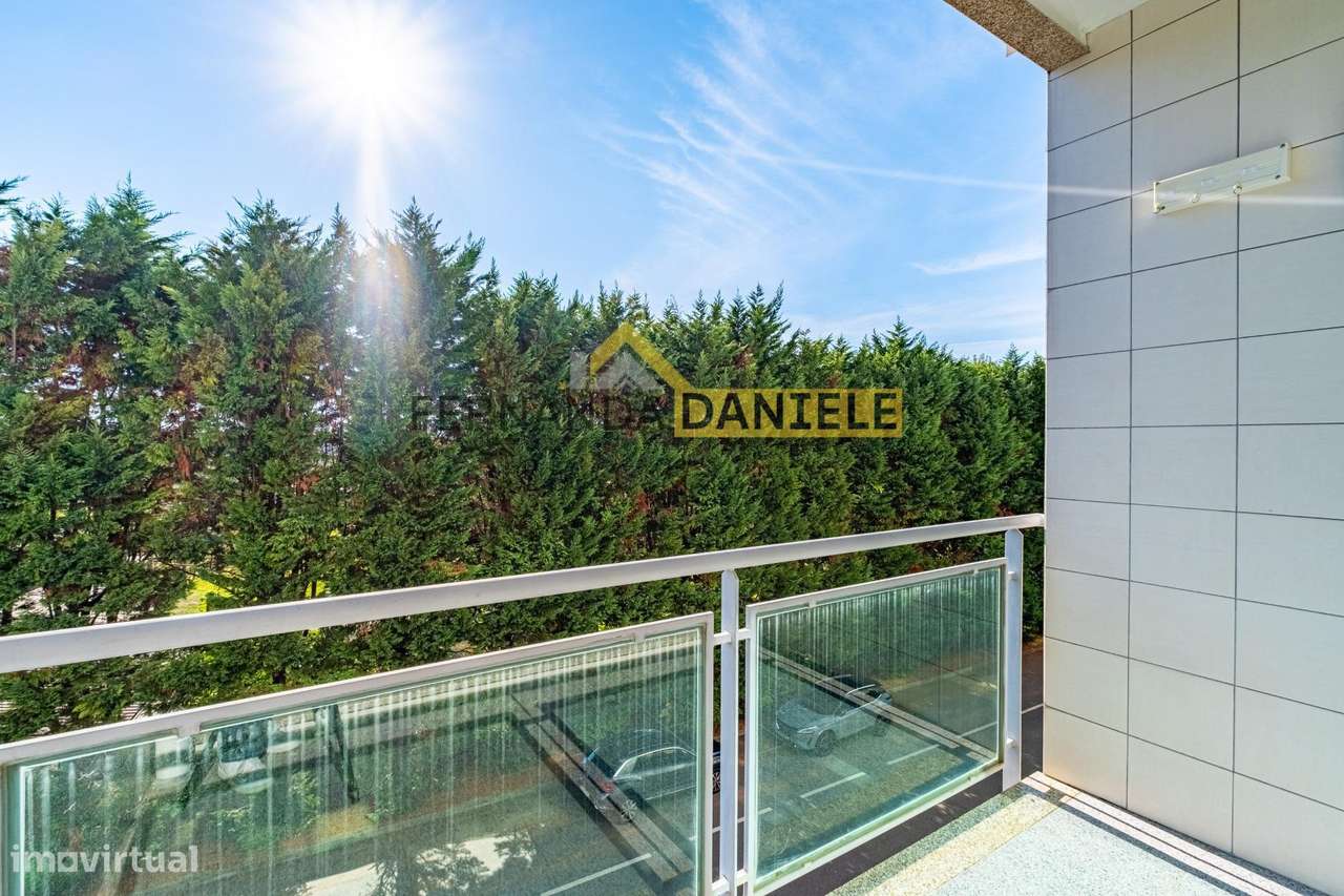 EXCELENTE APARTAMENTO T3 PASSIONISTAS - FEIRA!-8