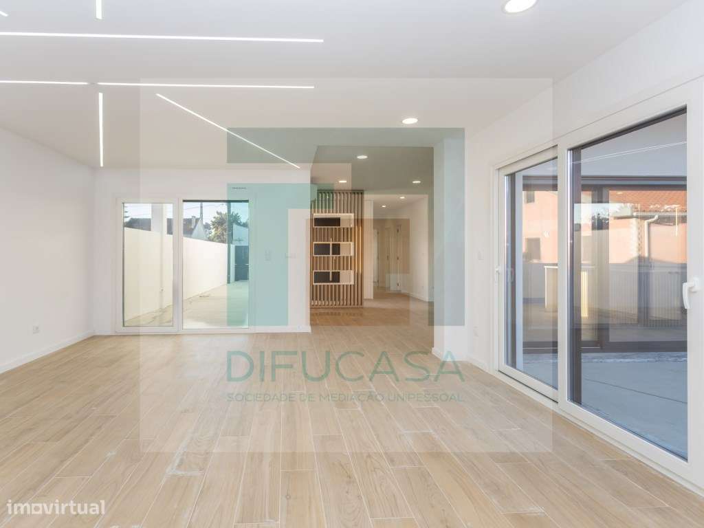 Moradia T4 com 2 Suítes e Garagem - Urbanização Pinhal das Formas - Grande imagem: 4/46