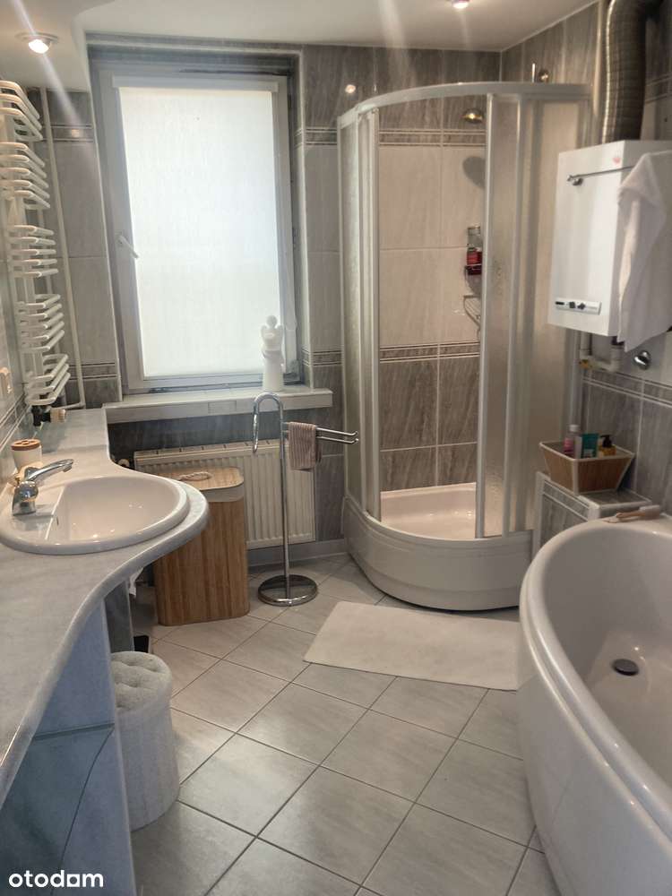 4 pokojowe mieszkanie w spokojnej dzielnicy, słońce od południa gratis-13