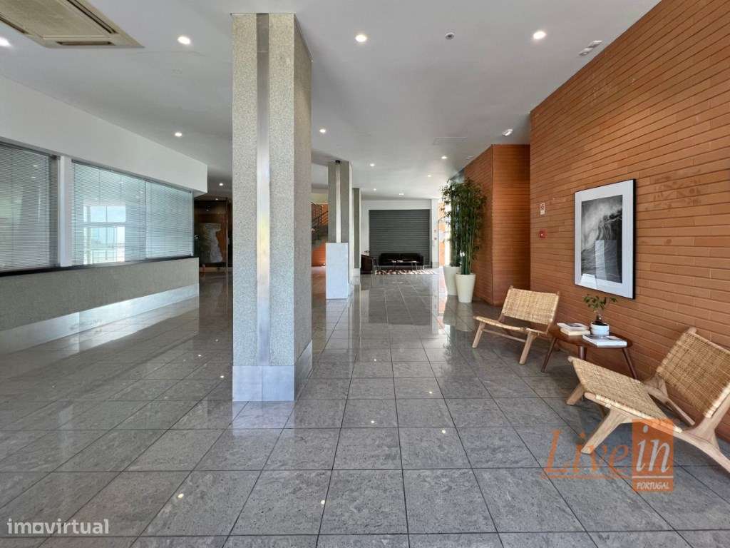 Lojas com arrecadação e parqueamentos na Ericeira - Grande imagem: 4/23