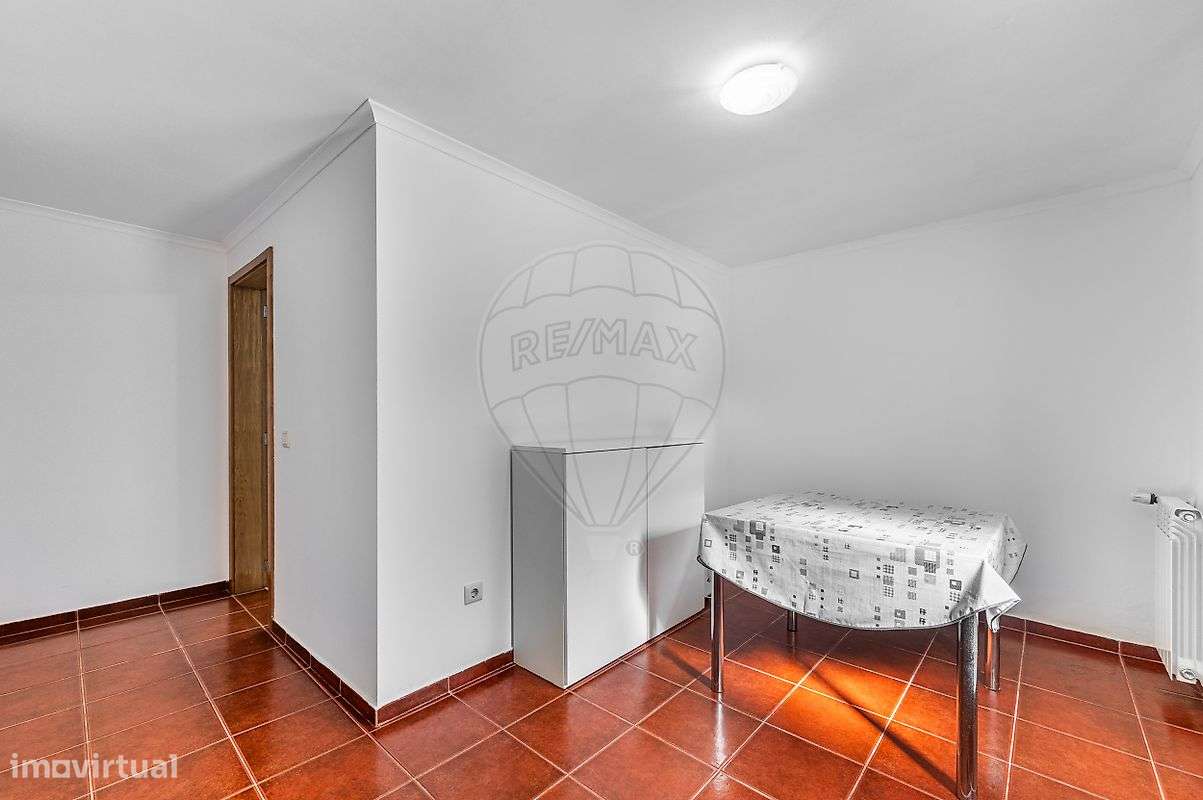 Moradia T6 para venda-4