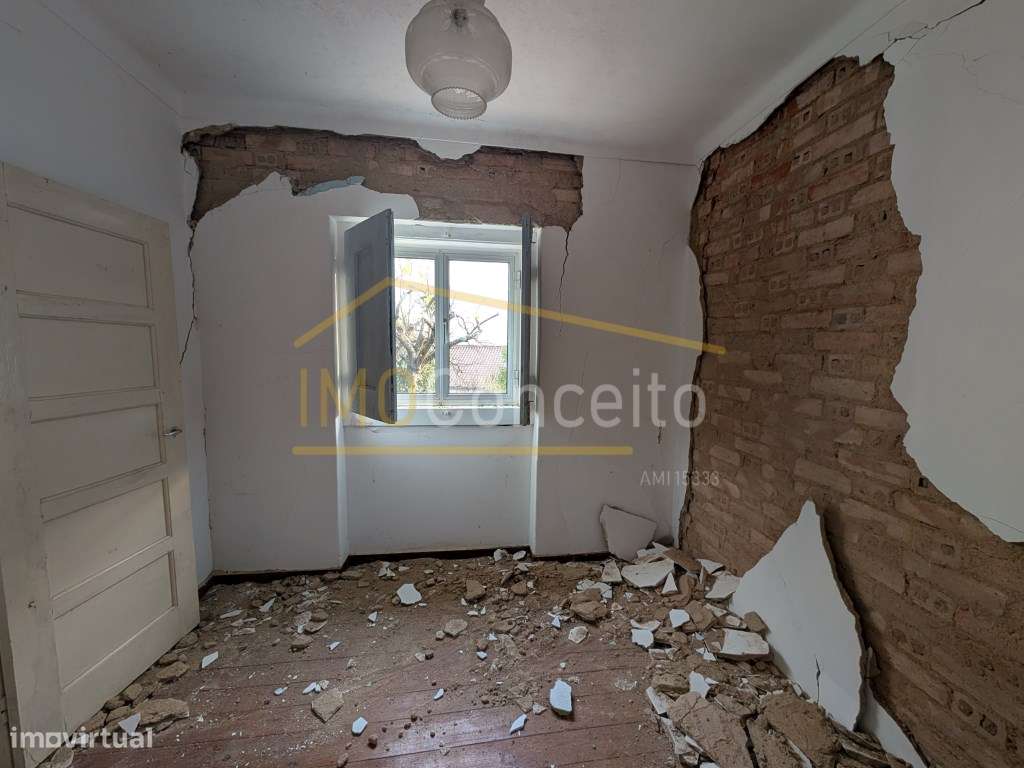 Casa tradicional para renovar - Rexaldia - TORRES NOVAS-19