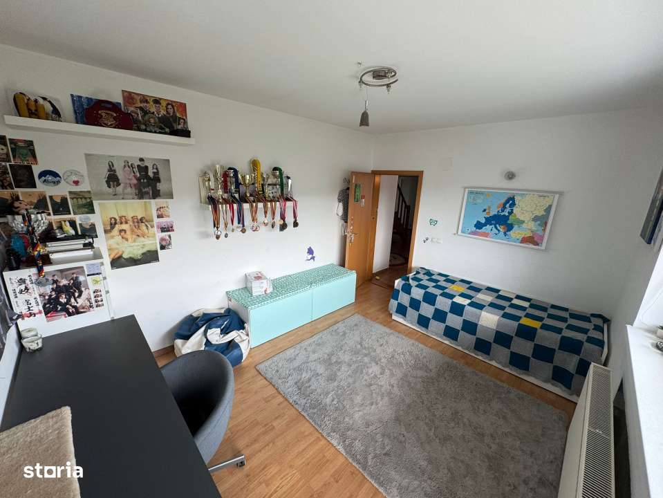 Casa cu pozitionare buna in Cristian-14